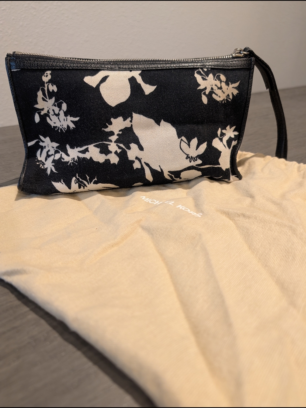 Michael Kors Black & Cream Floral Wristlet Clutch